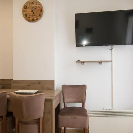 Apartman Mia * باغينا باستا